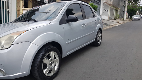 Ford Fiesta Sedan 1.6 Class Flex