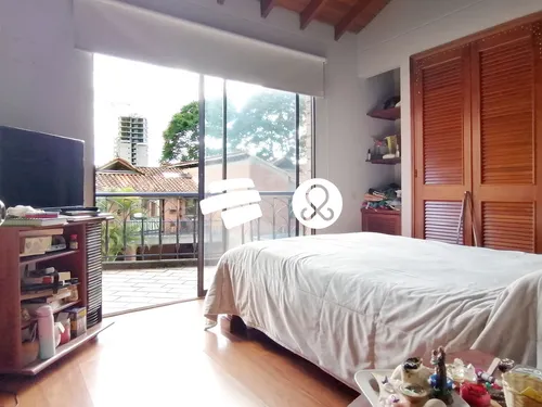 Venta Casa Unifamiliar 270m2, Poblado
