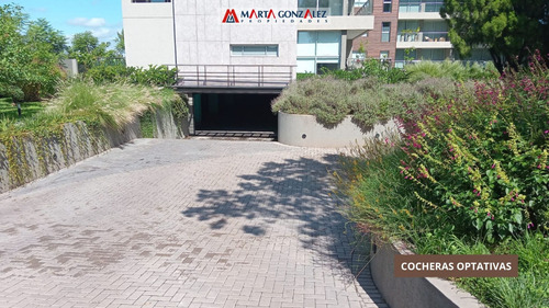 Condominio Acorus Leloir