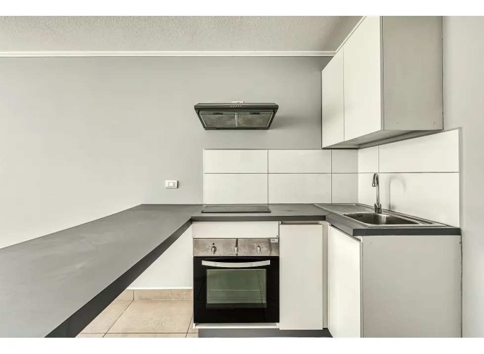 Imagen 5 de 11 de Arriendo Metro Hospitales / Mall Barrio Independencia