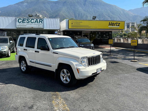 Imagen 3 de 15 de Jeep Cherokee Liberty Limited 4x4