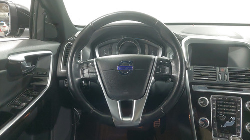 Volvo XC60 2.0 INSPIRATION T5 AT