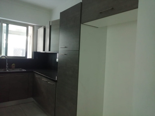 Alquiler Apartamento En Evaristo Morales Santo Domingo De 2habitaciones Sin Amueblar Con Terraza Privada
