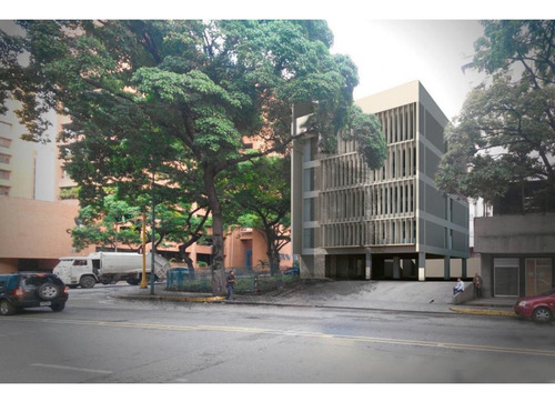 Venta De Edificio En El Rosal Con Espléndida Ubicación 734m2