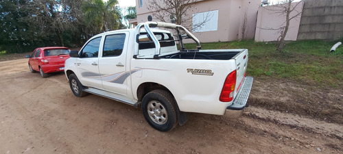 Vendo Toyota Hilux Doble Cabina 4x2 Motor 2,5