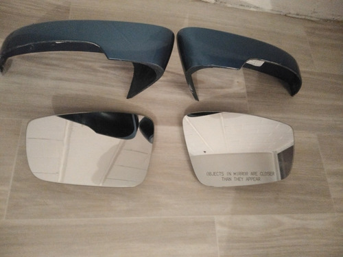 Lunas Y Carcasas De Espejos Jetta Bicentenario 2010 A 2016 (Usado)