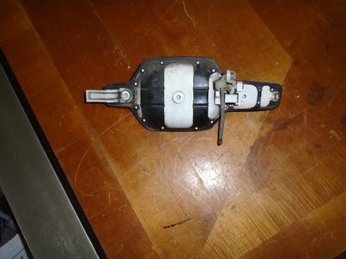 Vendo Manigueta Trasera Derecha De Mitsubishi Montero, 2004