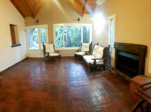 Imagen 4 de 14 de Chalet En Venta En Haras Miryam