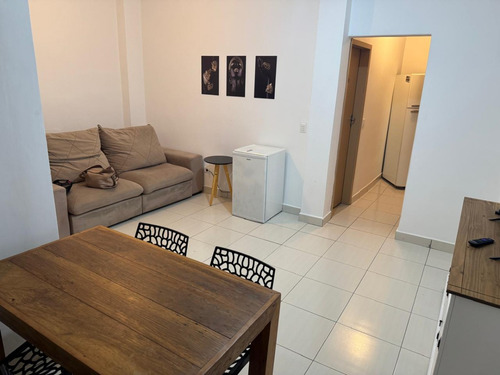Pensionato Com Suítes E Quartos Individuais (mobiliado)