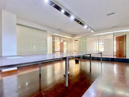 Imagen 4 de 24 de Oficina Arriendo 14 Espacios De Trabajo - El Golf Las Condes