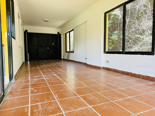 Increible Casa Country Los Alamos Ibarlucea