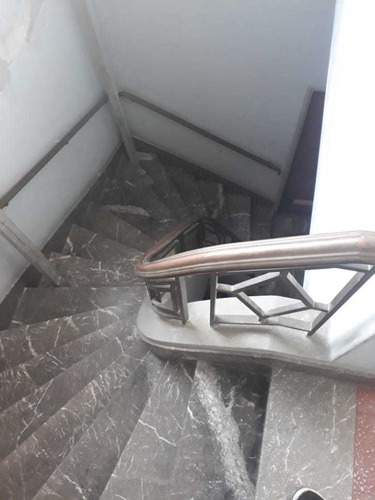 Imagen 2 de 16 de Edificio En Venta En Valentín Alsina