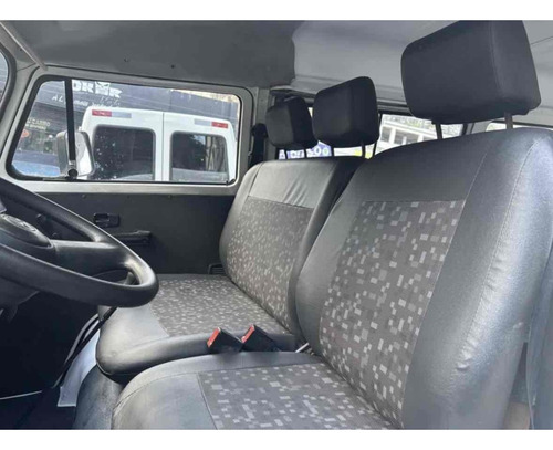 Volkswagen Kombi 1.4 MI STD ESCOLAR 8V FLEX 3P MANUAL
