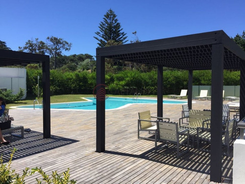 Imagen 23 de 28 de Espectacular Apartamento Ubicado En La Brava - Punta Del Este Brava