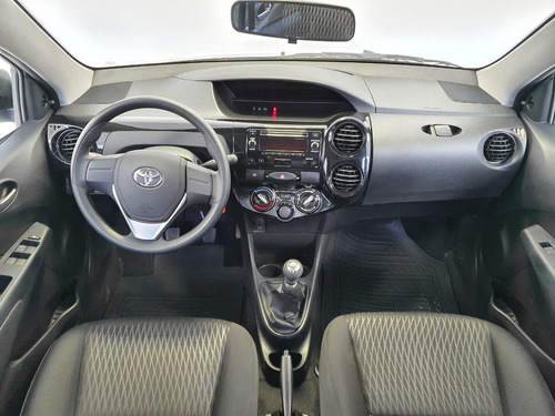 Toyota Etios Sedan 4p X 1.5 Mt My21 0km