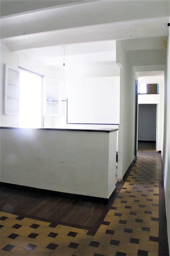Imagen 2 de 13 de Venta Apartamento Dos Dormitorio Palermo Montevideo