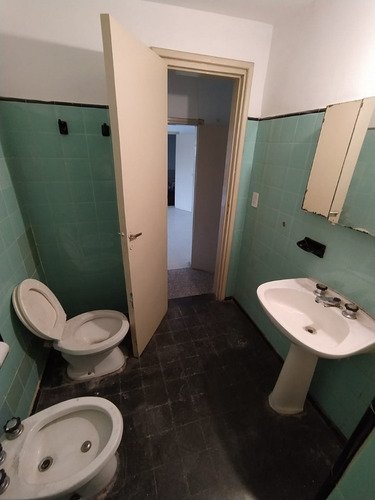 Alto Alberdi Vendo Casa 2 Dormit, 2 Baños, Cochera Y Patio + Depto 1 Dormit, C/terraza.