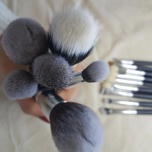 Imagen 3 de 5 de Set De Brochas Pinceles Maquillaje Profesional 15 Piezas Jmc