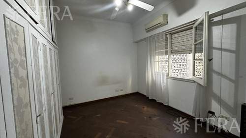Venta De Departamento De 3 Ambientes En Flores