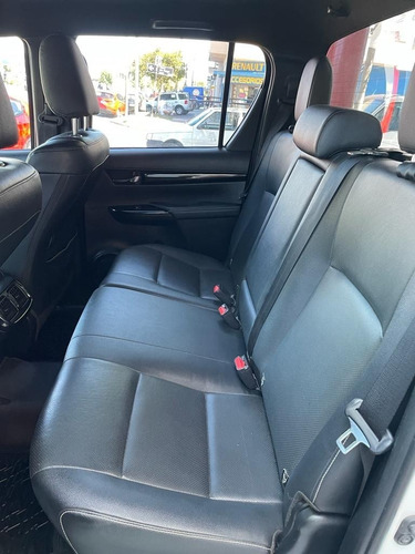 Toyota Hilux 2.8 Cd Srx 177cv 4x4 At