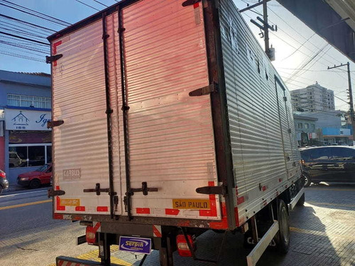 Imagem 2 de 16 de Volkswagen Delivery 8.160 Bau 2017