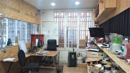 Arriendo Terreno 900 M2 Of. Y Galpón Recoleta (2083)