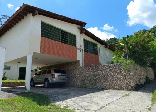 Casa Estilo Colonial Ubicada En Zona De Embajadas En Caracas, Prados Del Este 