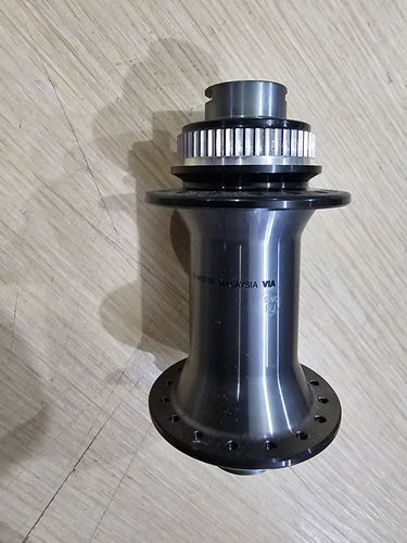 Cubo Dianteiro Shimano Xtr 32f Hb-m9110 15mm S/ Tampa