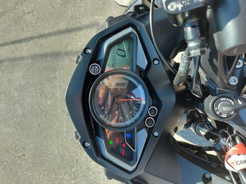 Bajaj Rouser As 200 Rouser As 200