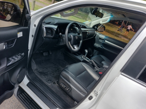 Toyota Hilux 2.8 Cd Srx 177cv 4x4 At 2016
