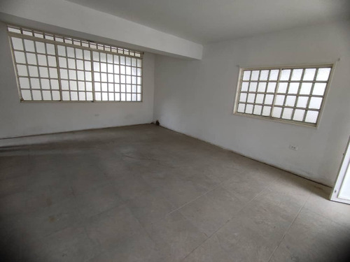Imagen 7 de 29 de Se Vende Hermosa Quinta Excelente Ubicacion De Barrio Sucre Zona Norte Aragua Maracay 04243785803