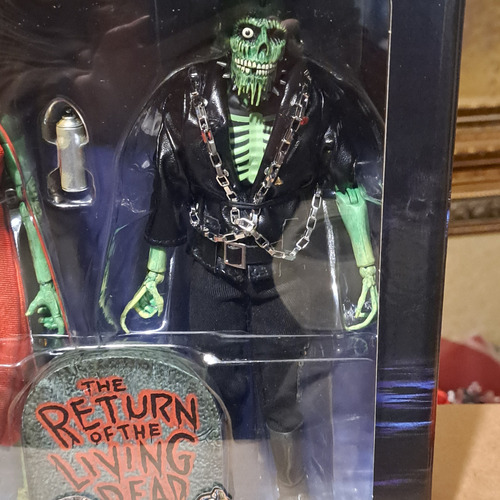 Figura De Acción De Neca Return Of The Living Dead