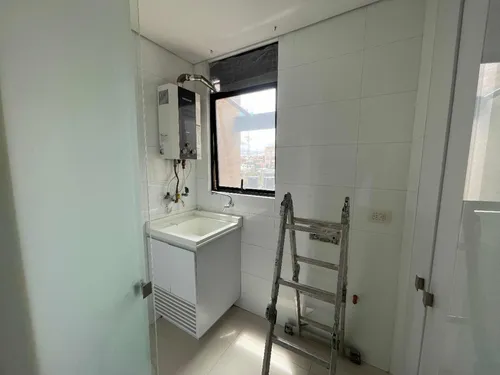 Apto En Nicolás De Federmán 94m2, 2 Cuartos, 2 Baños