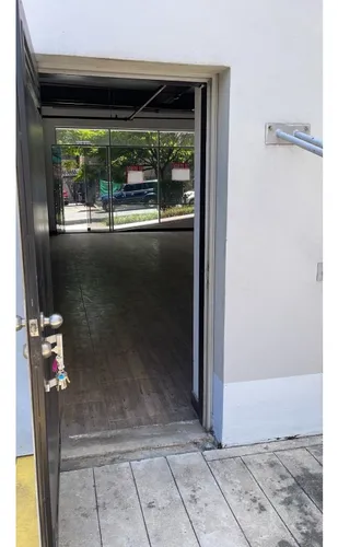 Venta Local De 84.7mt2 En Santa Mónica, Norte De Cali 10991.