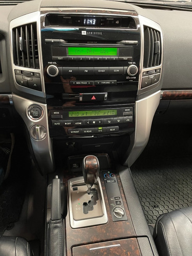 Imagen 7 de 12 de Toyota Land Crusier Blindado Nivel 3