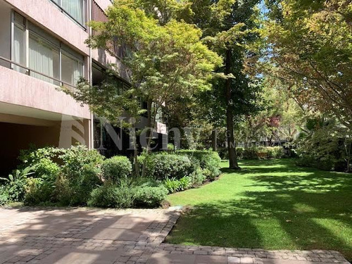 Departamento En Venta De 3 Dormitorios En Vitacura