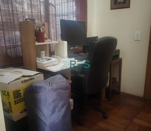 Casa En Venta De 4 Dorm. En Las Condes