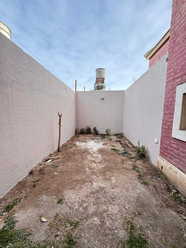 Alquiler Duplex A Metros De Av. Sabattini - 2 Dorm Con Cochera Y Patio - Veni A Verlo!