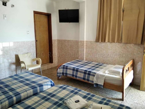 Imagen 15 de 20 de Posada En Venta Higuerote