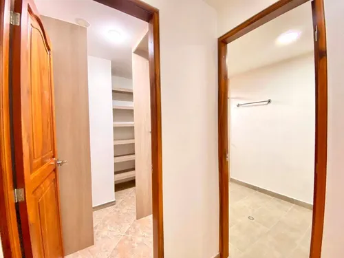 Apartamento En Venta En Laureles. Cod V4384