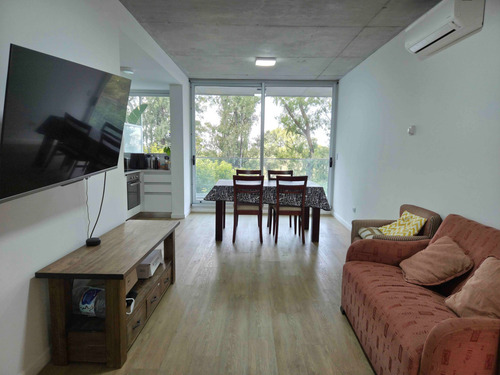 Alquiler 4 Ambientes De Categoria Cochera Y Amenities Olivos