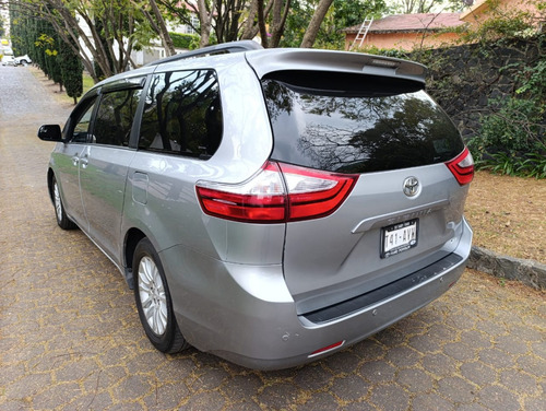 Toyota Sienna 3.5 Xle At
