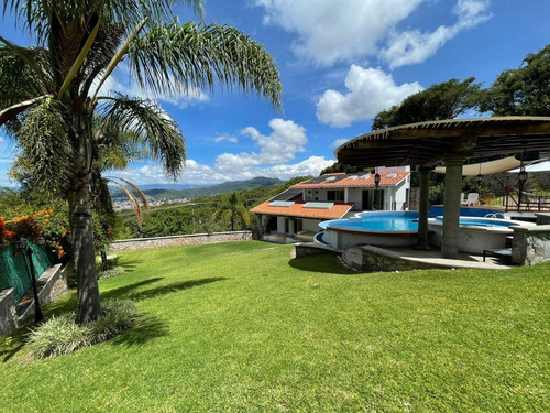 Venta Casa Ángeles Con Alberca De Tamaño Monumental En Un Jardín Enorme Con Vistas Panorámicas En 3 Habitaciones Fracc Rancho San Diego Ixtapan De La Sal Edomex