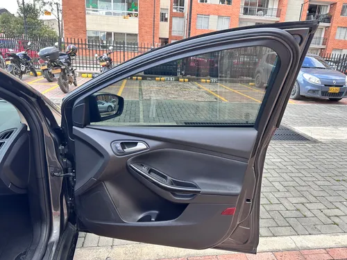 Ford Focus 2.0 Titanium
