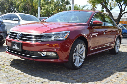 Volkswagen Passat 2018 V6 Rojo