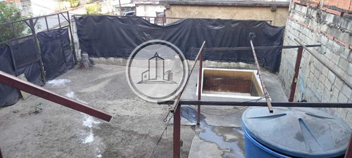 Venta Casa Con Local Bajando El Elevado De Palo Negro A Pie De Calle Av Los Aviadores , Estado Aragua 022js