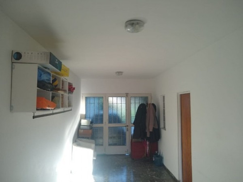 Imagen 27 de 29 de Hermoso Chalet De Estilo Construido Sobre Amplio Lote De 8,66 X 54,57
