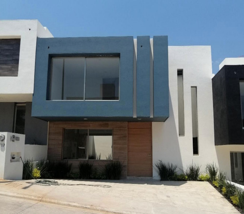 Casa En Venta En Tres Marias, Cañadas Del Bosque