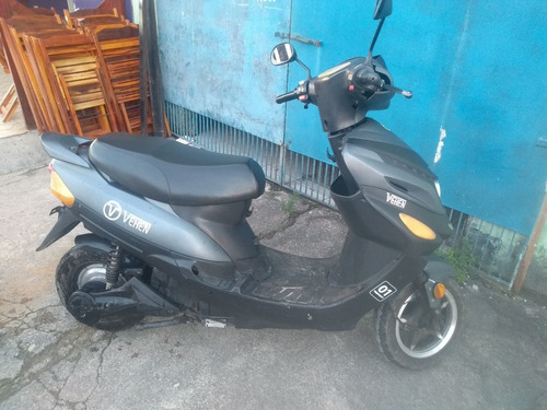 Imagem 5 de 12 de Velox Veneer Scooter