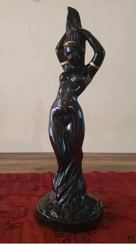 Figura Decorativa. Diosa Del Fuego.